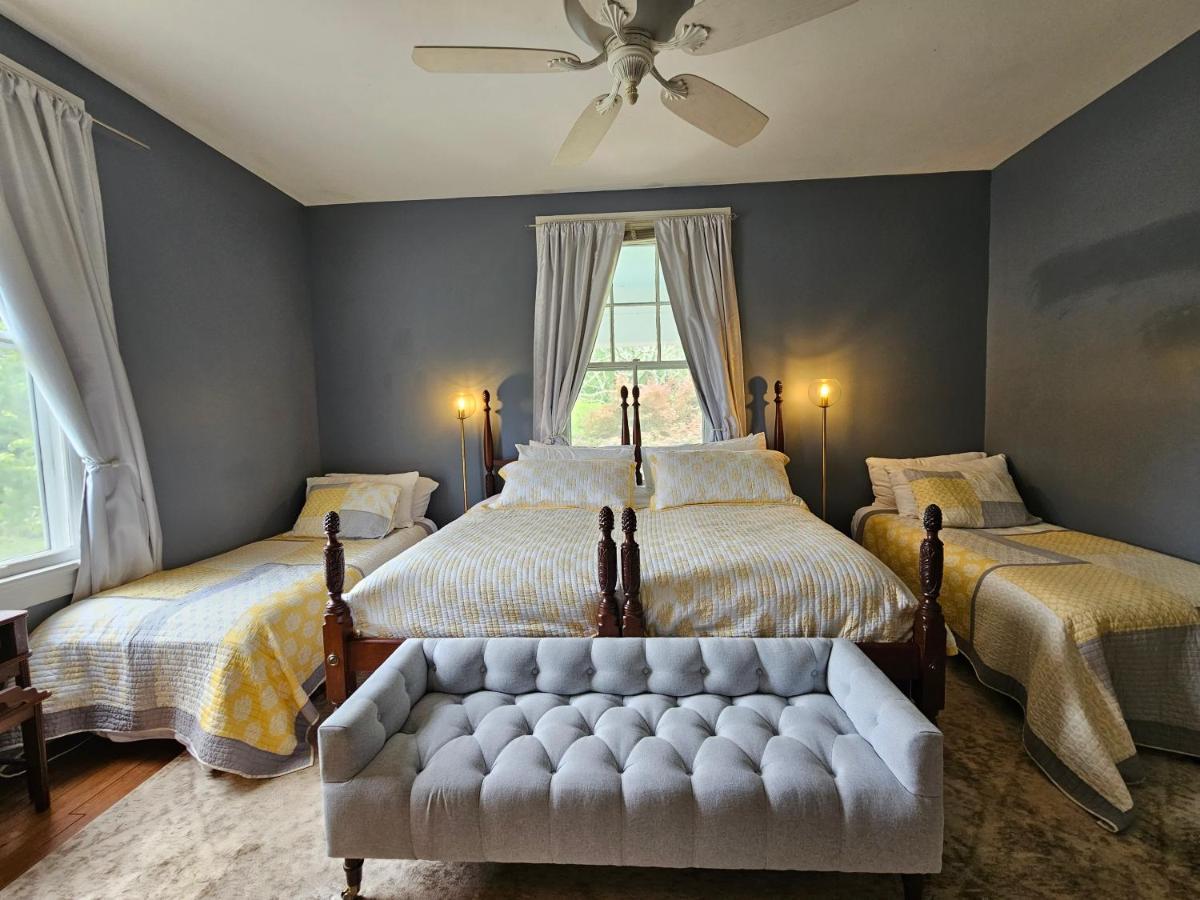 Winridge Manor Bed & Breakfast Madison Heights Bilik gambar